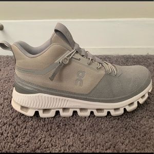 Grey On’s, Sneakers, size 6.5